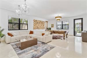 9910 Nw 86th Ter Doral, FL 33178 - MLS#A11890902