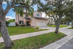 925 Briar Ridge Rd Weston, FL 33327 - MLS#A11890923