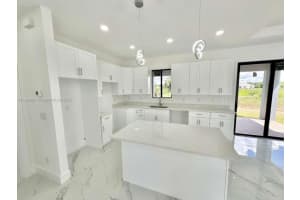 612 Ames St E Lehigh Acres, FL 33974 - MLS#A11890927