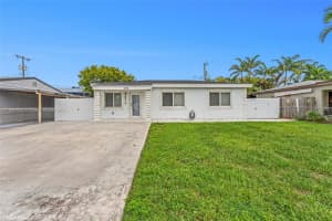 875 E 8th St, Hialeah