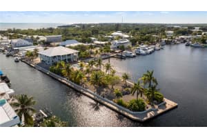 301 Oleander Dr, Tavernier
