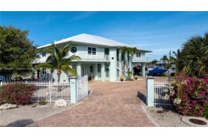 301 Oleander Dr Tavernier, FL 33070 - MLS#A11890941