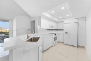 1800 Sunset Harbour Dr 1007 Miami Beach, FL 33139 - MLS#A11890946