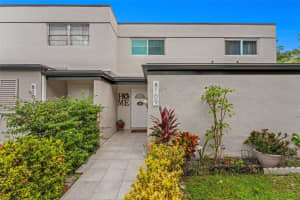 8109 Sw 151st Ave 313, Miami