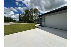 672 Nimitz Blvd Lehigh Acres, FL 33974 - MLS#A11890967