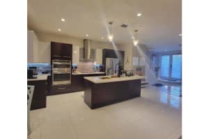 6422 Nw 105th Pl Doral, FL 33178 - MLS#A11890976