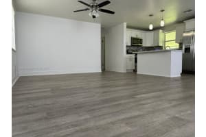 5691 Ne 7th Ter, Oakland Park