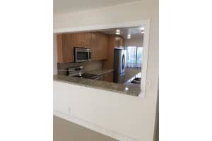 151 Lakeview Dr 201 Weston, FL 33326 - MLS#A11891039