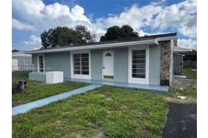 4254 Nw 201st St Miami Gardens, FL 33055 - MLS#A11891042