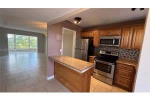 8500 Sunrise Lakes Blvd 303 Sunrise, FL 33322 - MLS#A11891075