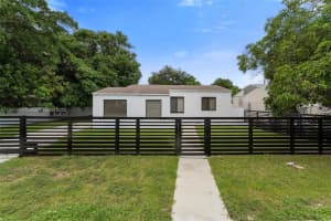 165 Nw 46th St Miami, FL 33127 - MLS#A11891084