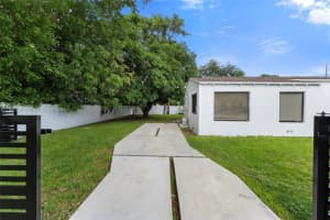 165 Nw 46th St Miami, FL 33127 - MLS#A11891084