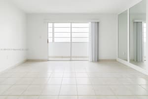1662 Lincoln Ct 402 Miami Beach, FL 33139 - MLS#A11891104