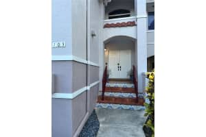 10210 Sw 154th Pl 105-8, Miami