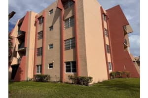 13701 Kendale Lakes Cir B-111, Miami