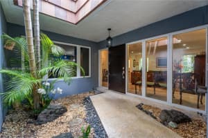 7711 Erwin Rd Coral Gables, FL 33143 - MLS#A11891168