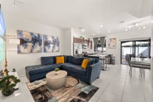 10483 W 32nd Ln 10483, Hialeah