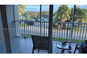 140 Lakeview Dr 208 Weston, FL 33326 - MLS#A11891186