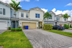 4735 Eucalyptus Dr Hollywood, FL 33021 - MLS#A11891230