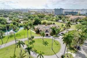 61 Truxton Dr Miami Springs, FL 33166 - MLS#A11891234