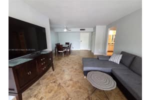 210 174th St L18 Sunny Isles Beach, FL 33160 - MLS#A11891250