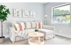 528 Sw 4th Ave 0 Hallandale Beach, FL 33009 - MLS#A11891291