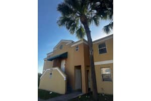 2421 Nw 56th Ave 2-102 Lauderhill, FL 33313 - MLS#A11891297