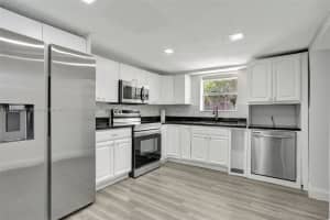 2701 Nw 18th Ter, Oakland Park