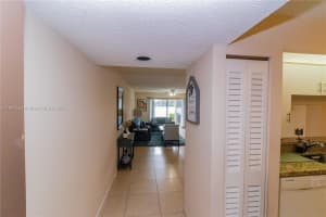 13100 Sw 11th Ct 107c Pembroke Pines, FL 33027 - MLS#A11891356