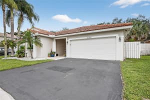 12740 Nw 11th Ct Sunrise, FL 33323 - MLS#A11891401