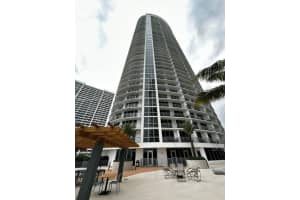 1750 N Bayshore Dr 1710, Miami