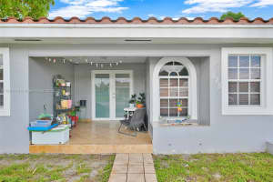 525 Sw 68th Ave Miami, FL 33144 - MLS#A11891469