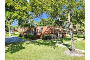 11861 Sw 9th Mnr, Davie