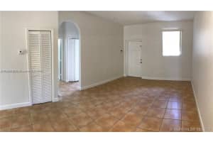 17720 Nw 73rd Ave 105 Hialeah, FL 33015 - MLS#A11891487