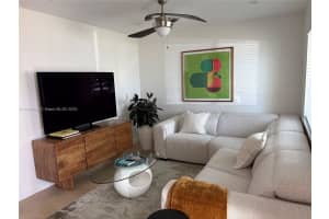 5555 Ludlam Rd 25 South Miami, FL 33155 - MLS#A11891493