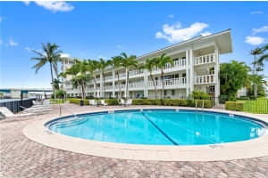 2881 Ne 32nd St 221, Fort Lauderdale