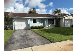 5442 S Lakewood Cir S D Margate, FL 33063 - MLS#A11891530