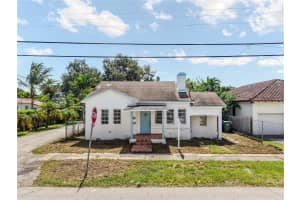 2100 Sw 25th St Miami, FL 33133 - MLS#A11891550