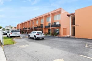 1300 W 47th Pl 223 Hialeah, FL 33012 - MLS#A11891571