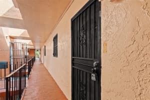 1300 W 47th Pl 223 Hialeah, FL 33012 - MLS#A11891571