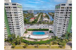 2100 Sans Souci Blvd Ph F2 North Miami, FL 33181 - MLS#A11891614