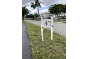 8285 Sunrise Lakes Blvd 310 Sunrise, FL 33322 - MLS#A11891615