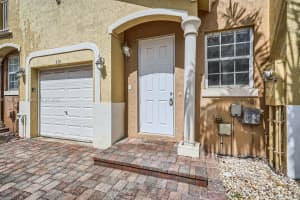 430 Ne 21st Ave Homestead, FL 33033 - MLS#A11891618