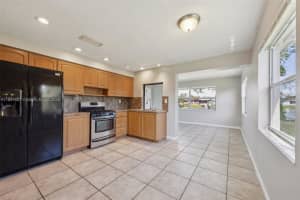 6901 Nw 28th St Sunrise, FL 33313 - MLS#A11891621