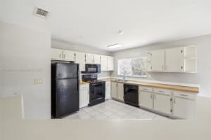 301 SE Whitmore Dr, Port St. Lucie, FL 34984, Sold 03/10/26