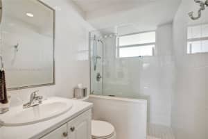 2600 Diana Dr, Hallandale Beach, FL 33009, Sold 10/16/25