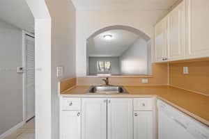 930 Ne 33rd Ter 102 Homestead, FL 33033 - MLS#A11891675