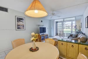 9041 Sunrise Lakes Blvd 107 Sunrise, FL 33322 - MLS#A11891700