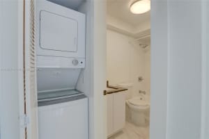 2140 Ne 56th St 11 Fort Lauderdale, FL 33308 - MLS#A11891714