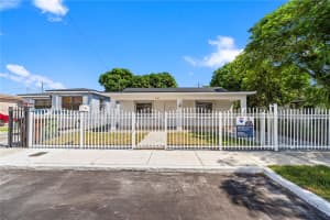 4545 E 8th Ln Hialeah, FL 33013 - MLS#A11891736